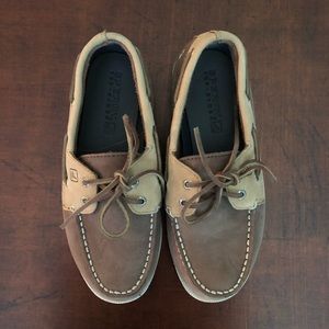 Boys Sperry boat shoe size 1m